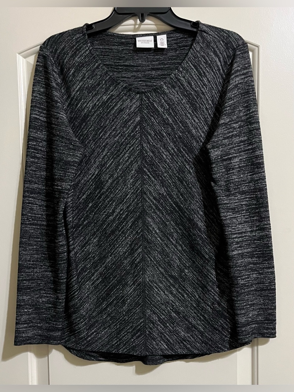 Weekends By Chico's Black Gray V-Neck Long Sleeve Top Size Small
